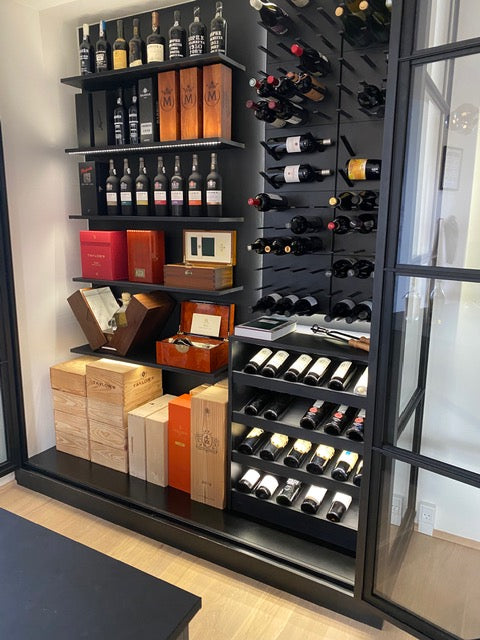 04 · Regale und Displays
